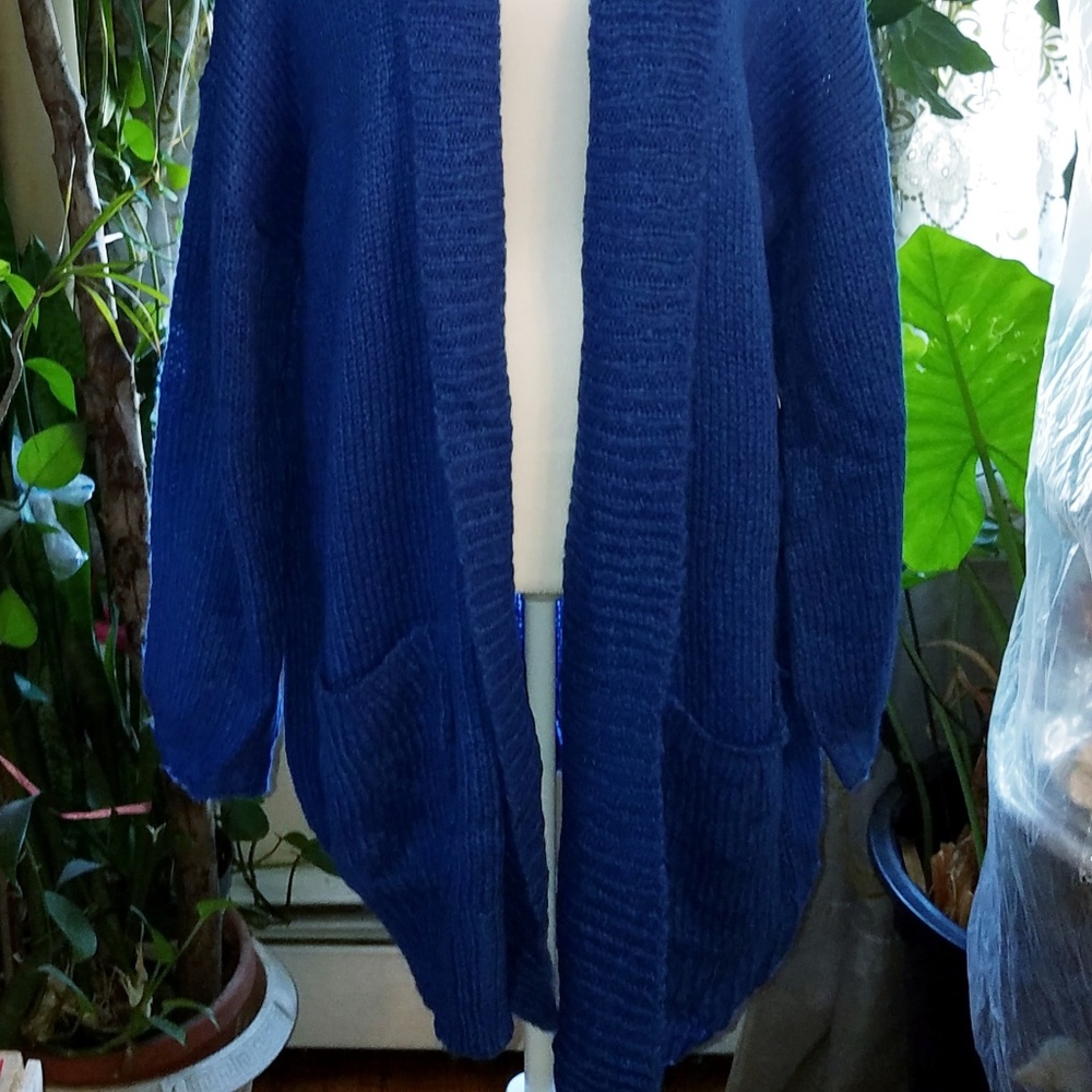 Sweater - Picture 2 of 4